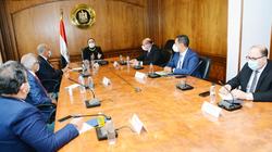 "التجارة" تبحث تطوير منظومة الخدمات المقدمة للمجتمع الصناعي