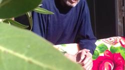اعتلال الأعصاب الطرفية دمر حياة «خالد» وعمره 11 عاما.. والآن يصيب ابنه