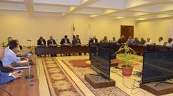 محافظ بني سويف يناقش مشكلات ومطالب المواطنين