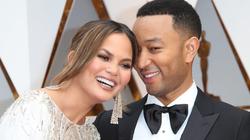 المغني الأمريكي جون لجيند يحصد لقب "EGOT" بعد فوزه بجائزة الإيمي