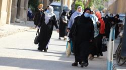 مخلفات "البيئة" توضح الطريقة الصحيحة للتخلص من الكمامات والجوانتي
