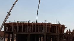 الإسكان: صب أسقف الدور الأول علوي بعمارات JANNA في ملوي الجديدة