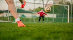 حكاية تريجو.. لاعب باراجواي الذي أسقط طائرة من السماء بتسديدة