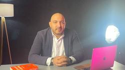 على طريقة «أحمد».. كيف تتخطى الفشل وتصبح نجما في ريادة الأعمال؟