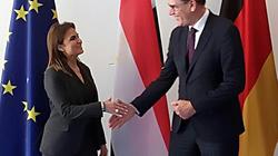3 وزراء يلتقون وزير التجارة الأمريكي على هامش زيارة "السيسي"