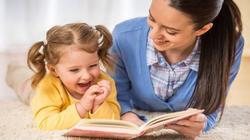 مجانًا ودون ملل.. نصائح وطرق تعليم طفلك اللغة الإنجليزية