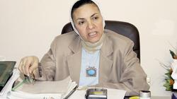 «اقتصاديون»: الدولة تتعامل مع الطبقة الوسطى باعتبارها «منبع ضرائبها»