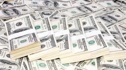 آخر سعر للدولار أمام الجنيه المصري قبل بداية التعاملات اليوم الاثنين 1-9-2025