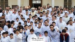 الأنبا صليب يُرسّم خريجي مدرسة الشمامسة بكنيسة مارجرجس في ميت غمر