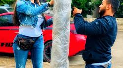  ليلى تقود مبادرة "أنزل غطي عمود" بسبب المطر.. "مش عايزين مآسي"