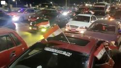 مسيرة بالسيارات والأعلام لتأييد الرئيس السيسي في السويس: مصر أولا