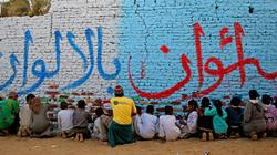 الفنان بحر يشارك في مهرجان "أسوان بالألوان"