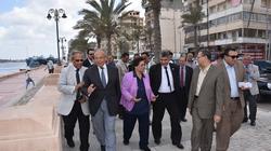 وزير التنمية المحلية يتفقد الكورنيش والمثلث الذهبي وميناء الصيد برشيد