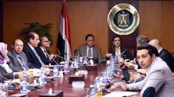سحر نصر تبحث مع وزير الصحة توفير الدعم لتطوير 20 وحدة رعاية صحية