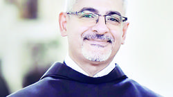 الأب بطرس دانيال يكتب: اِعمل الخير وارميه البحر