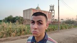 «أحمد» يتحدى إعاقتي السمع والبصر.. حفظ القرآن وتفوق في التعليم