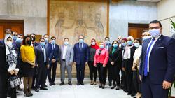 العناني يلتقي الحاصلين على ماجستير MBA من العاملين بالوزارة