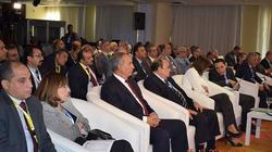 محافظ البحر الأحمر يشهد ورشة عمل عن تخطيط الموانئ وقواعد توربينات الرياح داخل البحر