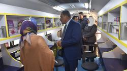 وصول أتوبيس المكتبة المتنقلة لمطروح.. يضم 10 أقسام متنوعة