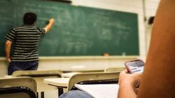 إعادة تواصل وقدوة.. كيف رأى التربويون منع الهواتف والتدخين بالمدارس؟