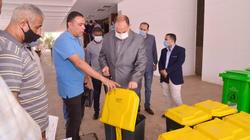 سعد: توزيع صناديق قمامة جديدة لدعم منظومة النظافة بـ"شرق أسيوط"