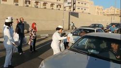 "الداخلية" توزع وجبات "إفطار صائم" على المسافرين