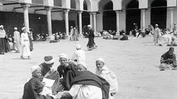 رواق "الأزهر" ينشر صورتين توضحان الفارق بين ماضيه وحاضره