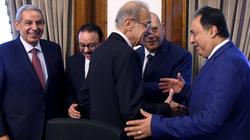 اليوم الأول لـ«حكومة تسيير الأعمال»: الوزراء يؤدون مهامهم دون تغيير.. وهدوء وترقب بـ«الدواوين»