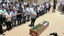 بحضور الأسرة فقط.. إقامة صلاة الجنازة أمام مقابر حسن حسني
