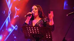 الفنانة ميرفت وجدي تحيي حفلا غنائيا في ساقية الصاوي