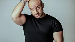 الفنان أحمد مكي يحرر محضرا ضد مديرة أعماله بقسم العجوزة.. ماذا فعلت؟ 
