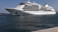 ميناء بورسعيد يستقبل 335 سائحا على متن السفينة "silver shadow"