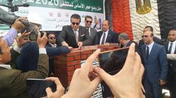 وزير التعليم العالي يضع حجر أساس أكبر مركز بحثي بجامعة أسيوط