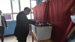صور.. وزير الخارجية يدلي بصوته في "سيزا نبراوي" بالتجمع الخامس