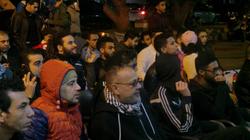 مصريون منعهم "الفقر" من تشجيع المنتخب في الاستاد: ما باليد حيلة