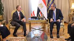 وزير الاتصالات يبحث مع سفير لاتفيا التعاون في مجالات التحول الرقمي والتعهيد