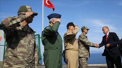 أردوغان يحضر جانبا من مناورات عسكرية مشتركة في إزمير التركية