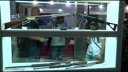 مهرب يمني يهوي بأسهم أكبر شركة سلاح برازيلية
