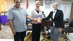 رئيس مدينة سفاجا تُكرم الأولى على المدينة في الثانوية العامة