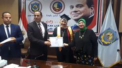 رئيس جامعة دمنهور يشهد تخريج الدفعة الأولى من برنامج إعداد قادة الصحة