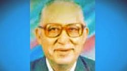 أحمد عوف.. 13 عاما على وفاة كاتب فلسفي محلل نظرية أينشتين