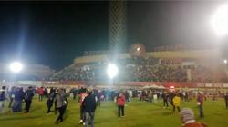 جماهير الأهلي تحتفل بالتتويج بكأس أفريقيا في ملعب التتش