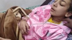 «يُسر» قالت لزوجة أبيها: «مابحبّكيش» فعذبتها وتركتها «عارية» يومين
