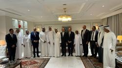 وزير الخارجية يعقد اجتماعًا مع عدد من المستثمرين الإماراتيين
