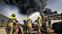 أول صور من موقع حريق منطقة «جبل علي» الصناعية في دبي