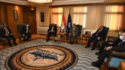 رئيس قناة السويس: إيرادات 2021 غير مسبوقة.. وتجاوزنا 6 مليارات دولار