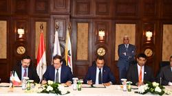 الملا يوقع اتفاقية شراء حصة شركة "بي بي" الإنجليزية