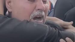مقطع فيديو مؤثر لأب يودع أبناءه بعد استشهادهم بغزة: «كان نفسهم يتزوجون»