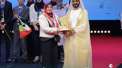 وزير التعليم يهنئ أميرة نجيب بحصد جائزة إماراتية في مسابقة للقراءة