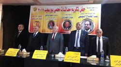 محافظ بورسعيد يصرف 125 ألف جنيه للمعلمين ممن أنهوا خدمتهم العام الماضي